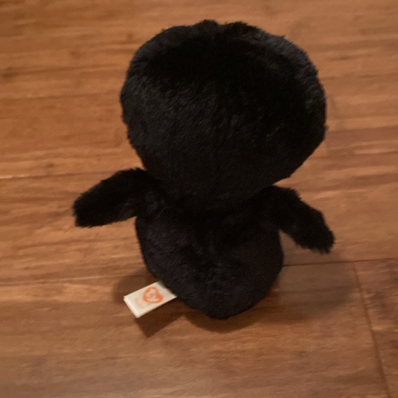 Waddles the penguin - Picture 3 of 3